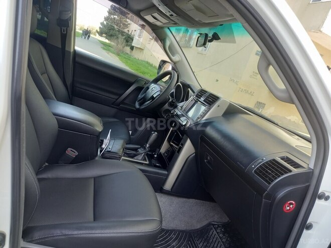 Toyota Land Cruiser Prado 2010, 200,000 km - 2.7 l - Bakı