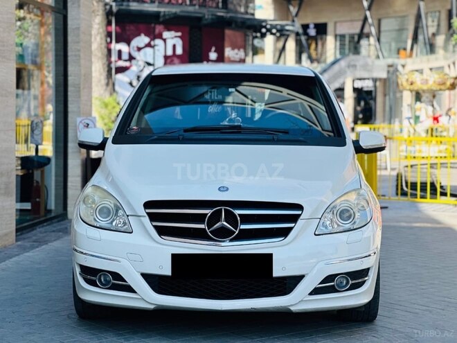 Mercedes B 180 2010, 90,000 km - 1.7 l - Lənkəran
