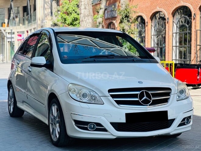 Mercedes B 180 2010, 90,000 km - 1.7 l - Lənkəran
