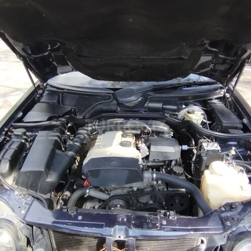 Mercedes E 200 1998, 500,000 km - 2.0 l - Xaçmaz