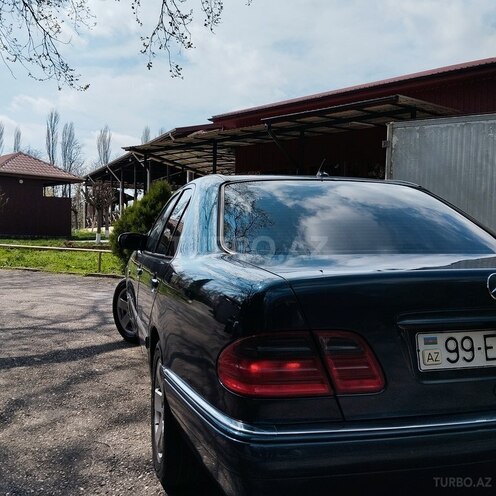 Mercedes E 200 1998, 500,000 km - 2.0 l - Xaçmaz