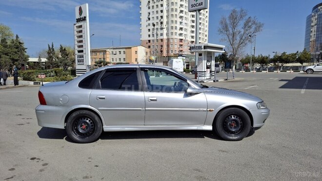 Opel Vectra 1999, 192,200 km - 1.8 l - Sumqayıt