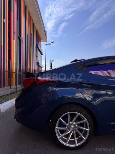Hyundai Elantra 2015, 152,888 km - 1.8 l - Bakı