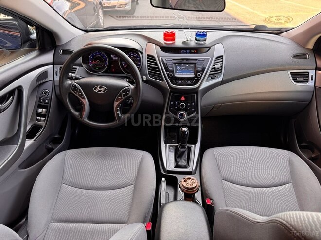 Hyundai Elantra 2015, 152,888 km - 1.8 l - Bakı