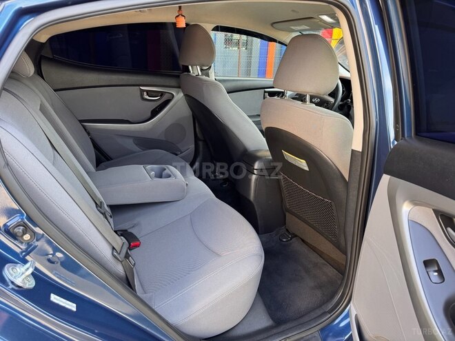 Hyundai Elantra 2015, 152,888 km - 1.8 l - Bakı