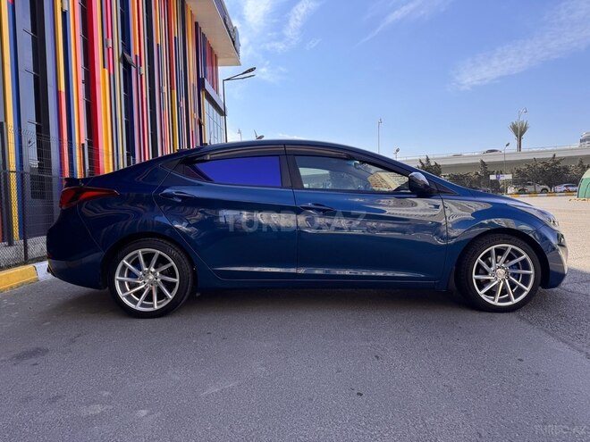 Hyundai Elantra 2015, 152,888 km - 1.8 l - Bakı
