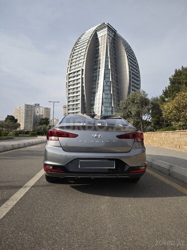 Hyundai Elantra 2019, 73,000 km - 2.0 л - Bakı