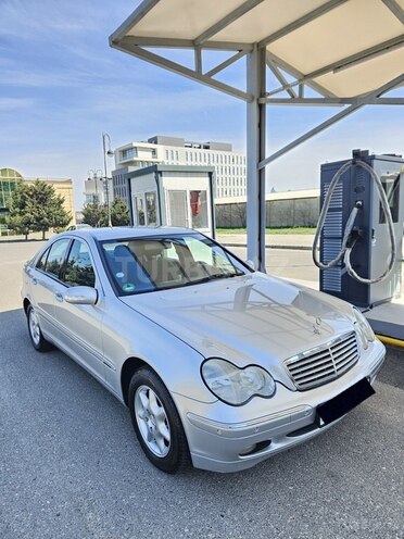 Mercedes C 200 2000, 183,000 km - 2.0 l - Bakı