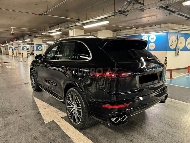 Porsche Cayenne Turbo S 2016, 83,500 km - 4.8 л - Bakı
