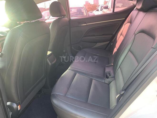 Hyundai Elantra 2017, 168,000 km - 1.6 l - Bakı