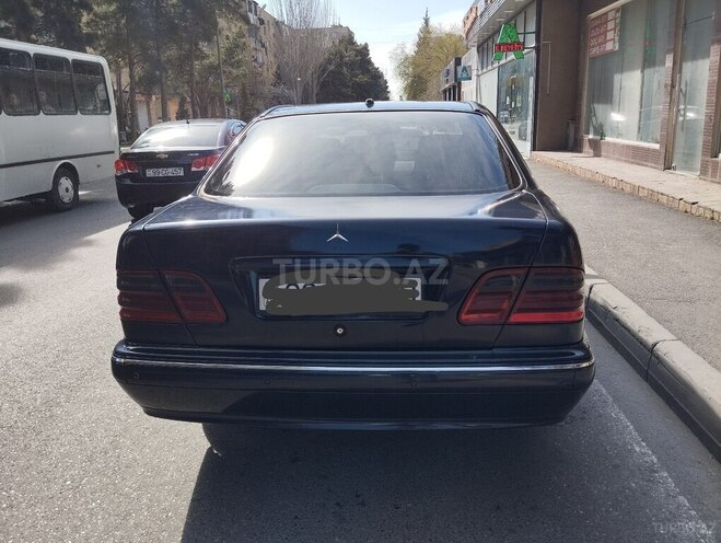 Mercedes E 220 d 2001, 718,000 km - 2.2 l - Bakı