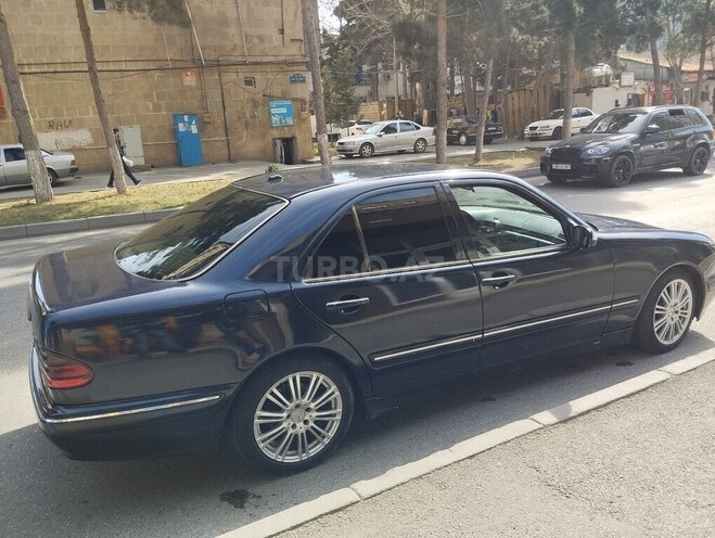 Mercedes E 220 d 2001, 718,000 km - 2.2 l - Bakı