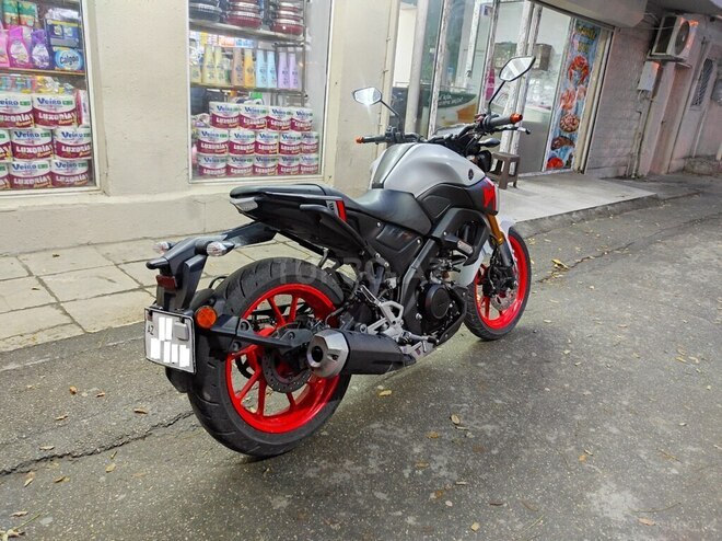 Yamaha MT-15-5