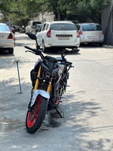 Yamaha MT-15-6