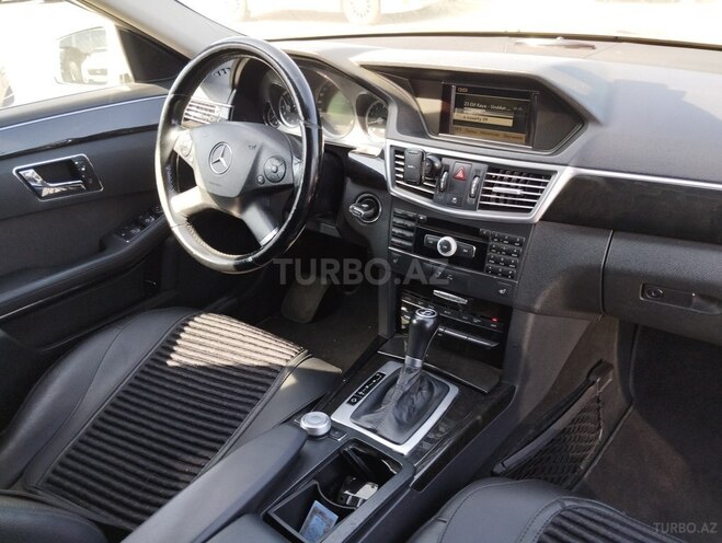 Mercedes E 200 2009, 289,000 km - 2.0 l - Bakı