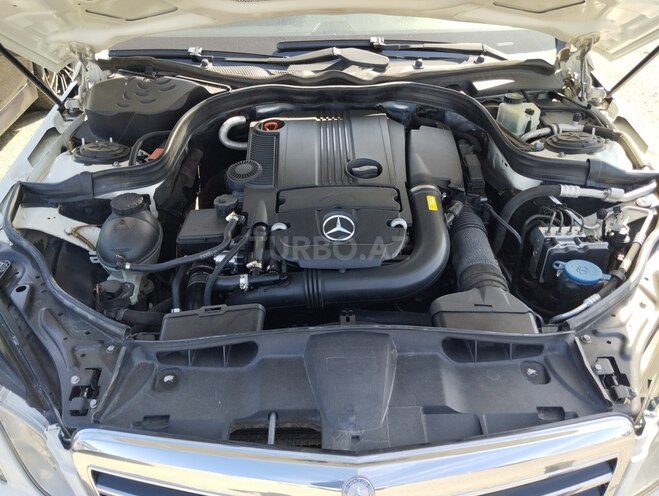 Mercedes E 200 2009, 289,000 km - 2.0 l - Bakı