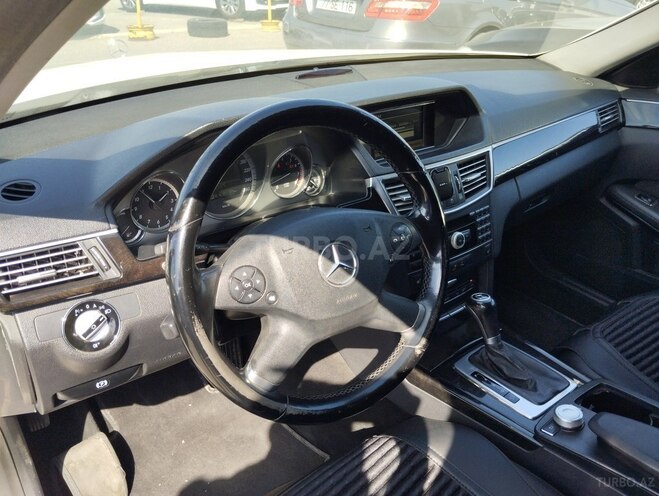 Mercedes E 200 2009, 289,000 km - 2.0 l - Bakı