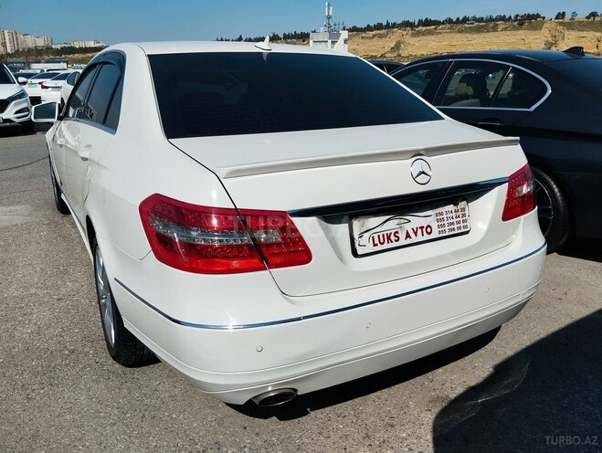 Mercedes E 200 2009, 289,000 km - 2.0 l - Bakı
