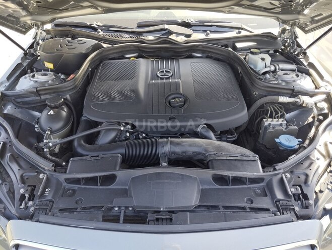 Mercedes E 220 d 2013, 273,800 km - 2.2 l - Bakı