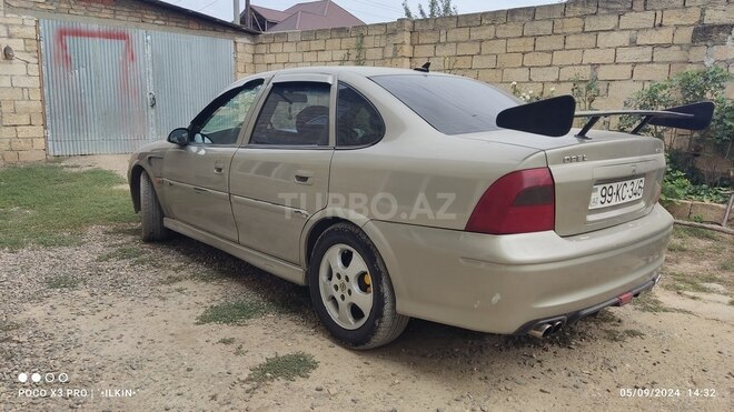 Opel Vectra 1999, 276,000 km - 2.0 l - Quba