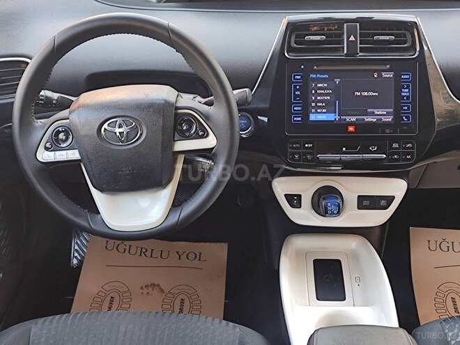 Toyota Prius 2017, 74,000 km - 1.8 l - Bakı