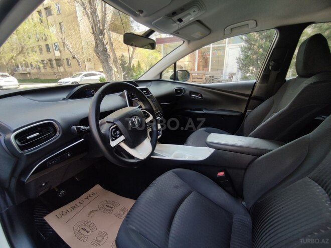 Toyota Prius 2017, 74,000 km - 1.8 l - Bakı