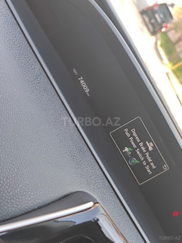 Toyota Prius 2017, 74,000 km - 1.8 l - Bakı