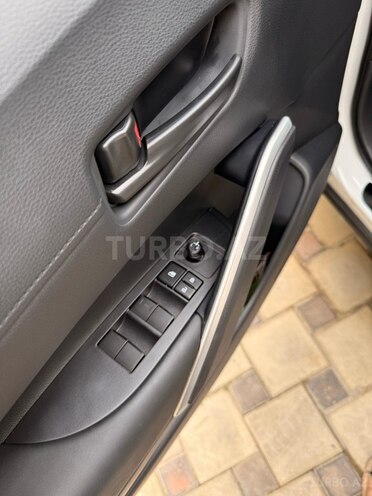 Toyota Corolla Cross 2024, 100 km - 2.0 л - Bakı