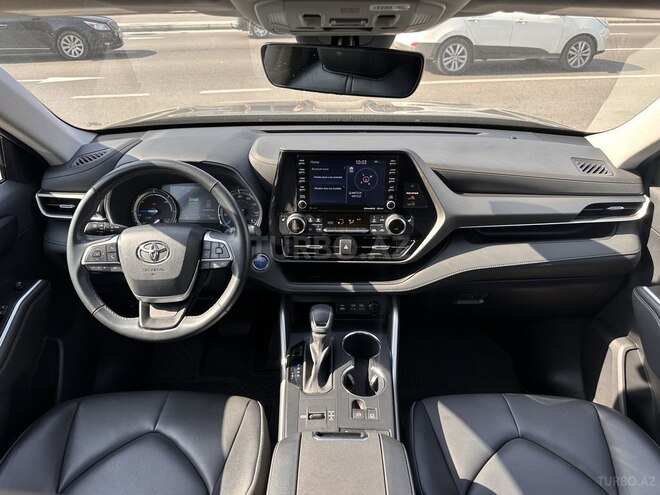Toyota Highlander 2021, 30,000 km - 2.5 l - Bakı