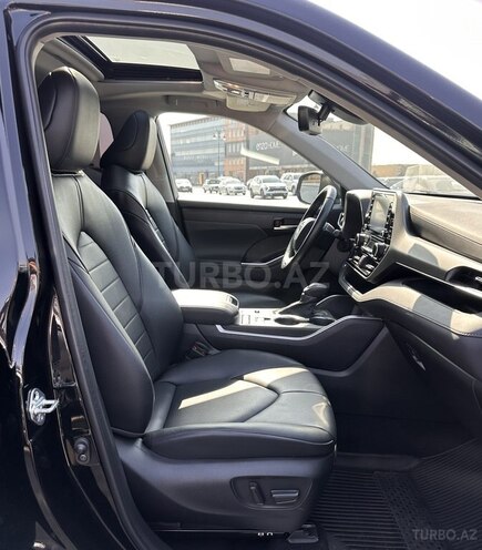 Toyota Highlander 2021, 30,000 km - 2.5 l - Bakı