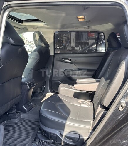Toyota Highlander 2021, 30,000 km - 2.5 l - Bakı