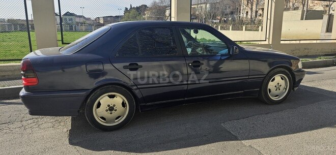 Mercedes C 180 1995, 212,400 km - 1.8 l - Bakı
