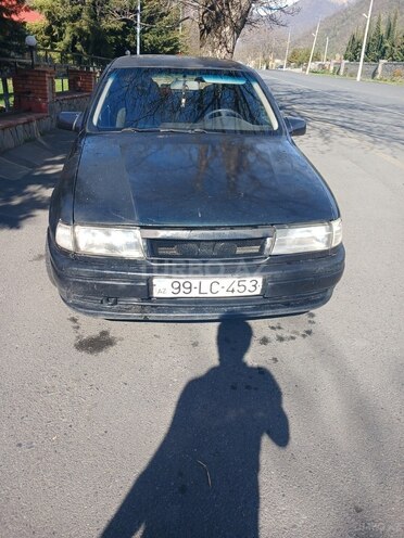 Opel Vectra 1994, 450,000 km - 2.0 l - Qax