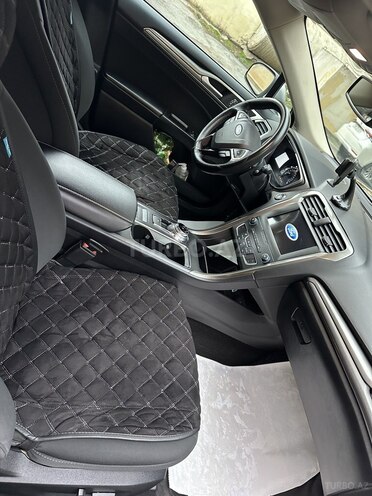 Ford Fusion (North America)-7