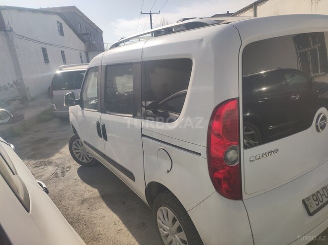 Opel Combo 2012, 330,000 km - 1.6 l - Bakı