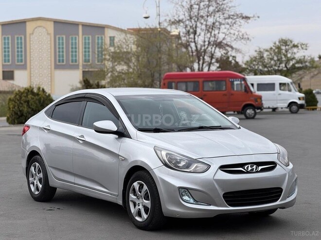 Hyundai Accent 2013, 255,300 km - 1.6 l - Naxçıvan