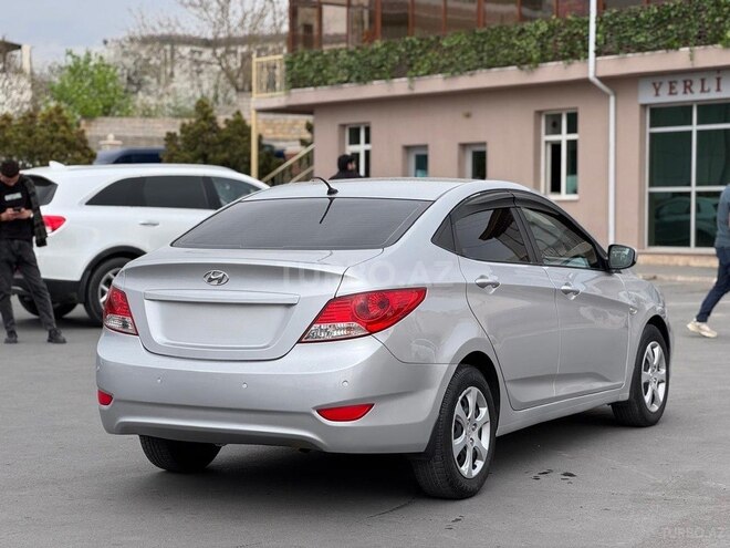 Hyundai Accent 2013, 255,300 km - 1.6 l - Naxçıvan
