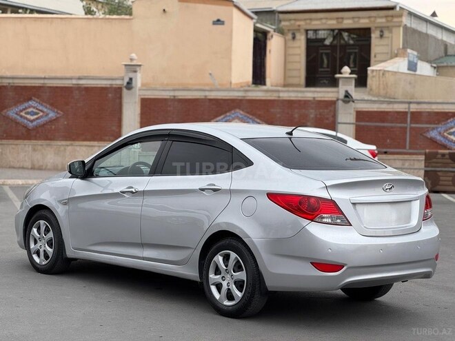 Hyundai Accent 2013, 255,300 km - 1.6 l - Naxçıvan