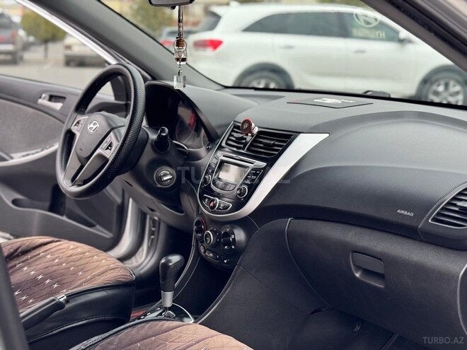 Hyundai Accent 2013, 255,300 km - 1.6 l - Naxçıvan