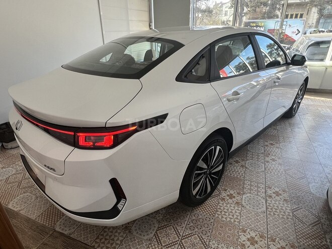 Changan Qiyuan A05 2024, 0 km - 1.5 л - Bakı
