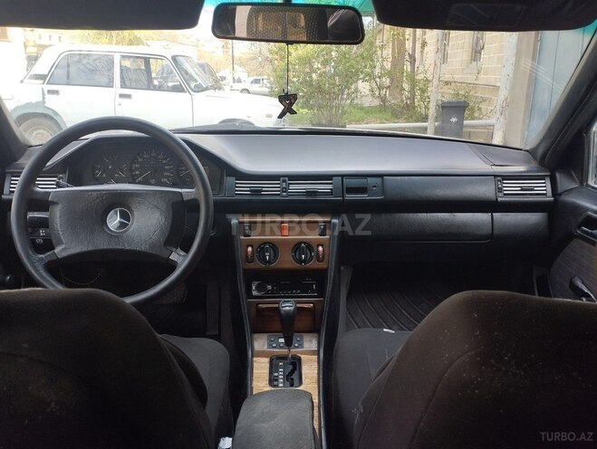Mercedes E 230 1987, 907,056 km - 2.3 л - Şamaxı