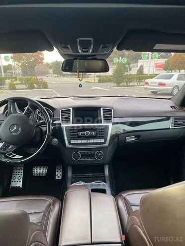Mercedes  2014, 113,644 km - 6.3 l - Bakı