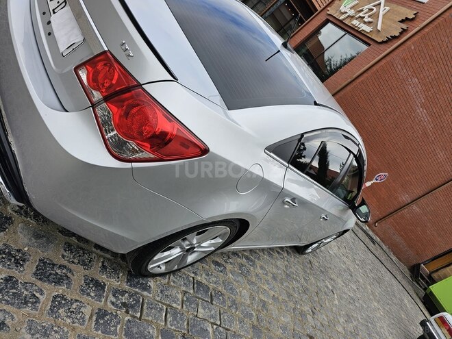 Chevrolet Cruze 2013, 280,000 km - 1.4 л - Qusar