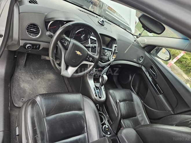 Chevrolet Cruze 2013, 280,000 km - 1.4 л - Qusar