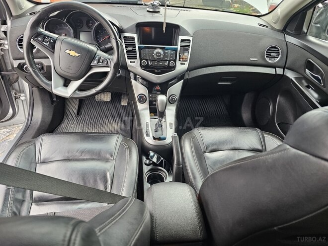Chevrolet Cruze 2013, 280,000 km - 1.4 л - Qusar