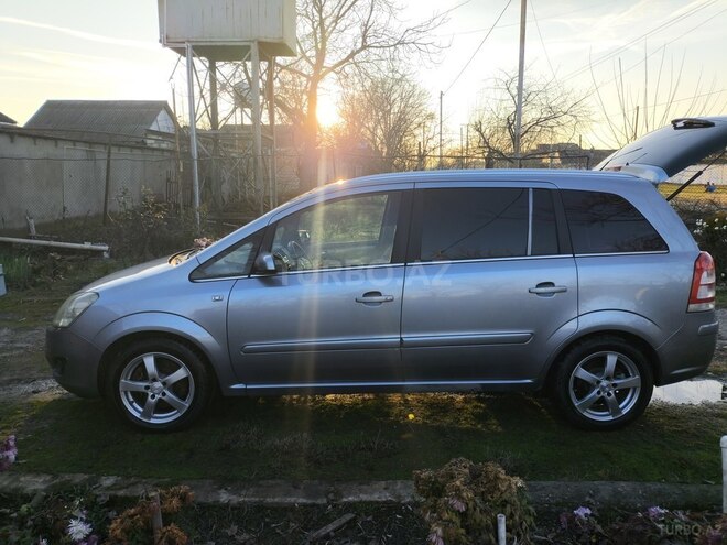 Opel Zafira 2008, 285,000 km - 1.7 l - Bakı