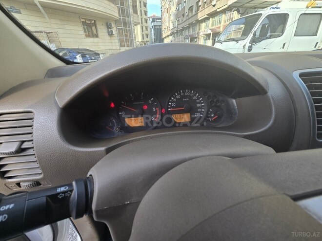 Nissan Navara 2013, 317,000 km - 2.5 l - Bakı