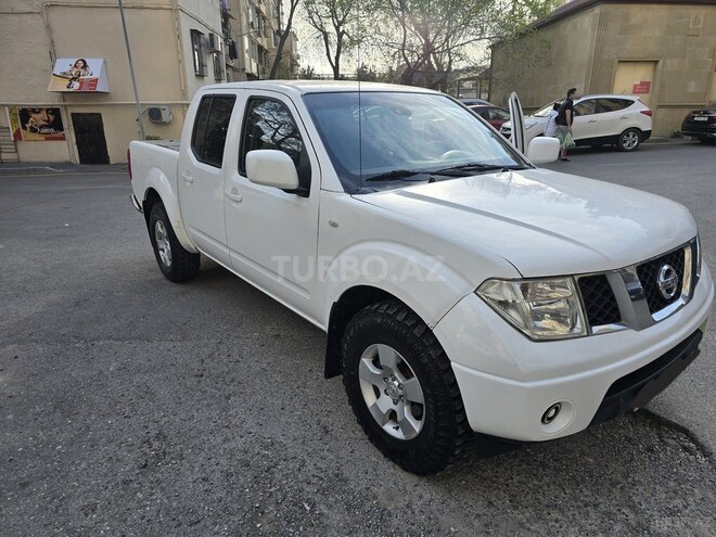 Nissan Navara 2013, 317,000 km - 2.5 l - Bakı