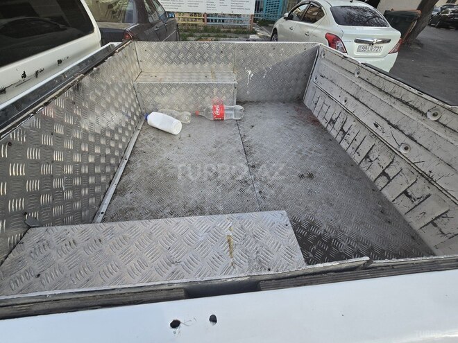 Nissan Navara 2013, 317,000 km - 2.5 l - Bakı