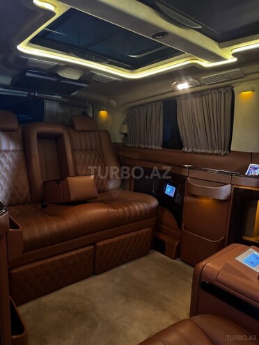 Mercedes Viano-17